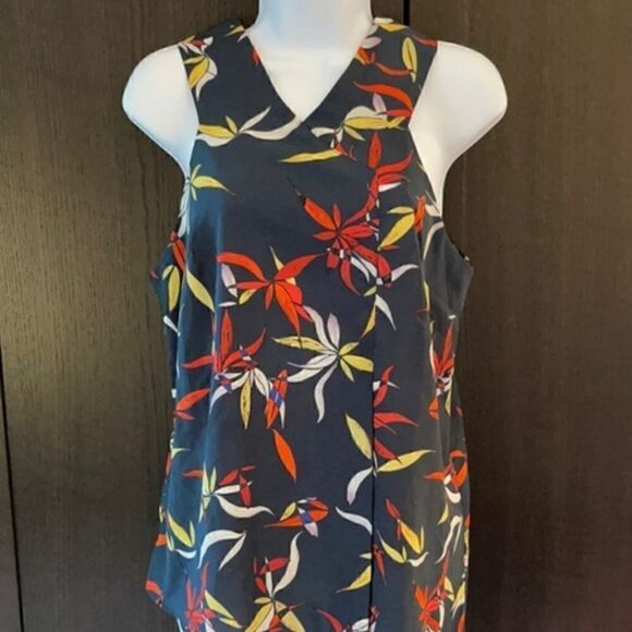 Rachel Roy Asymmetrical Floral Top - Picture 5 of 16